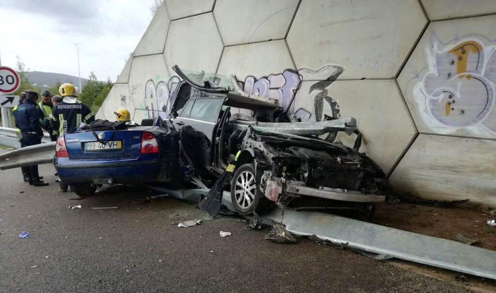 Três feridos em acidente na A4 1 iMED 61 REGI Acidente Gandra 1