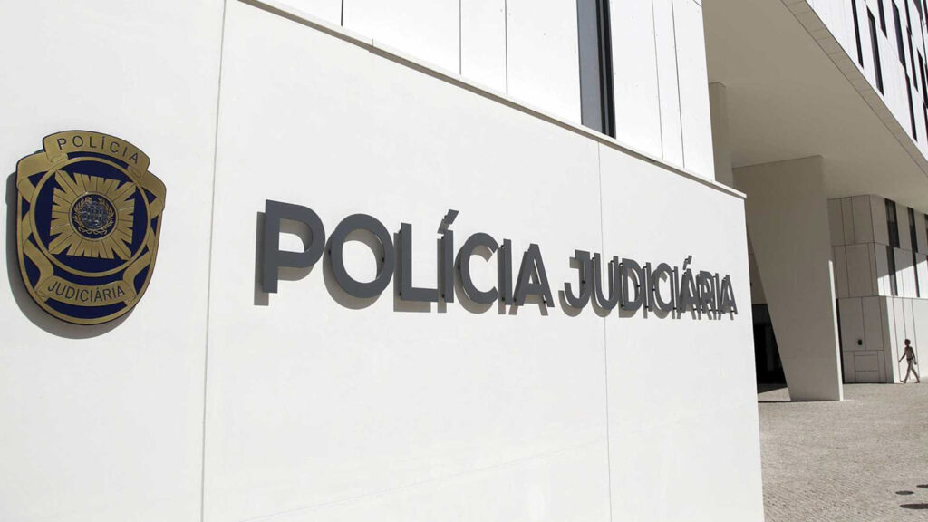 paredes / Detida por abuso sexual e pornografia infantil