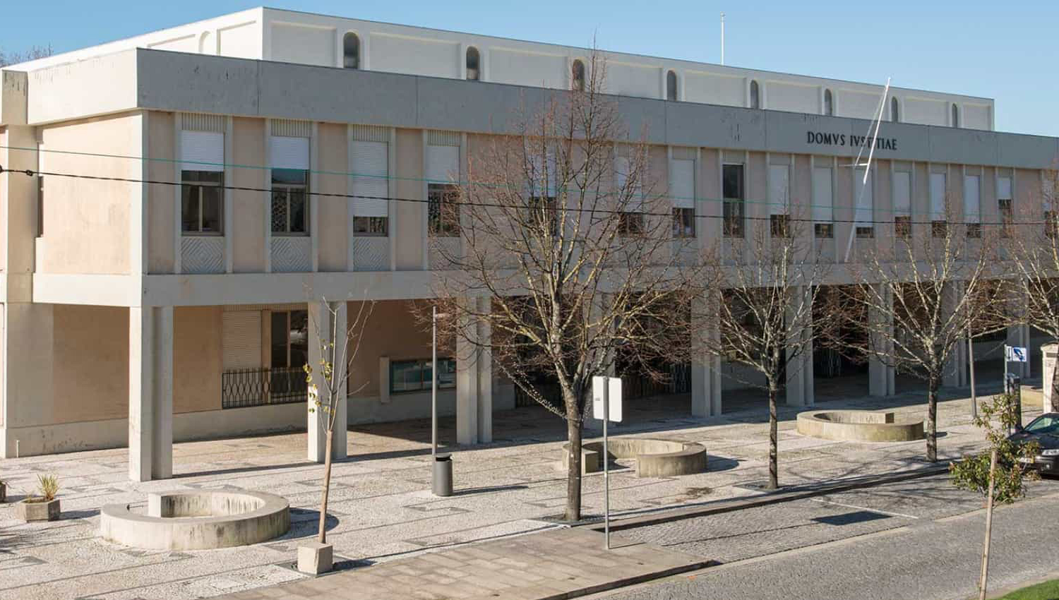 Tribunal1 1