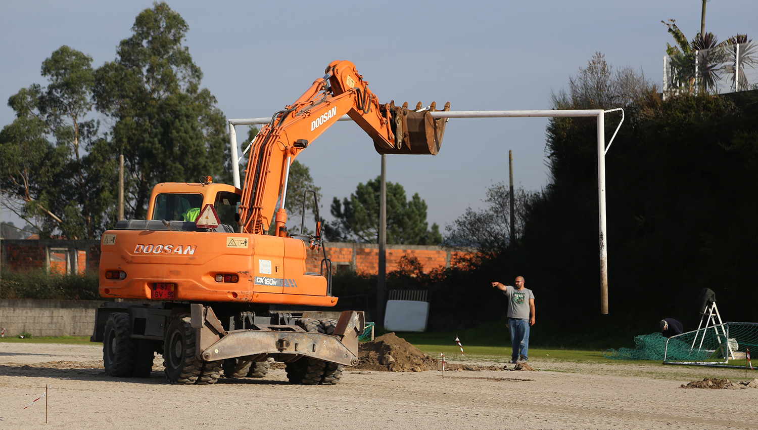 ADC Frazao Obras no sintetico