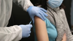 Vacinação de profissionais de saúde contra a Covid-19