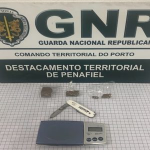 Penafiel: Jovem de 19 anos detido em flagrante em negócio de droga