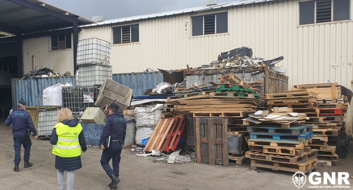GNR deteta infrações no tratamento de resíduos de construção e amianto