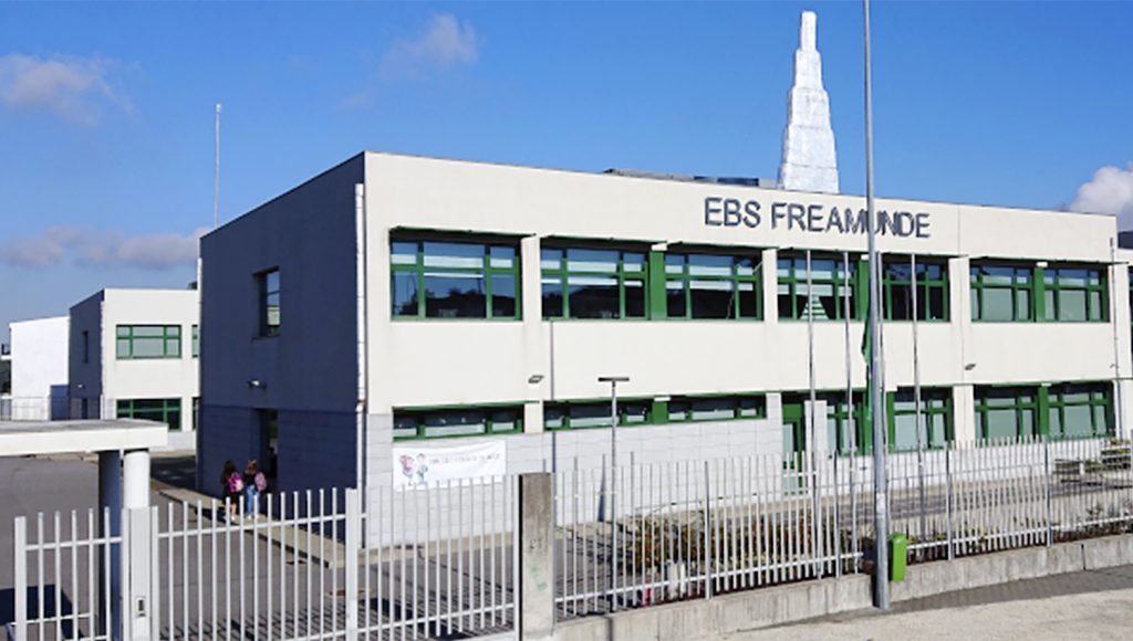Foi a pressão dos pais a levar que Agrupamento Escolar e Câmara Municipal trocassem as crianças de viaturas 1 AgrupamentoEscolasFREA
