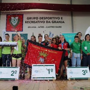 Equipa feminina podio