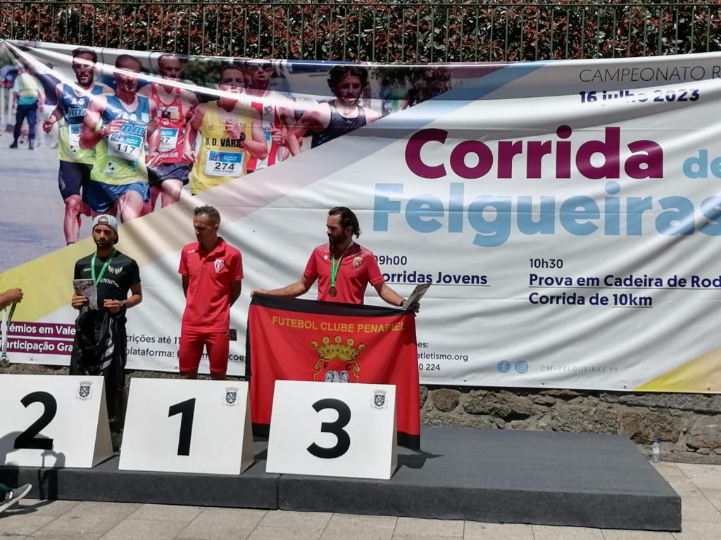Podio Jorge Santos