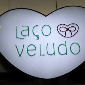 laco de veludo