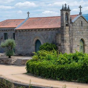 Igreja de Sao Miguel Entre os Rios.original