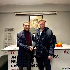 Antigo e atual Presidente da Comissao Politica
