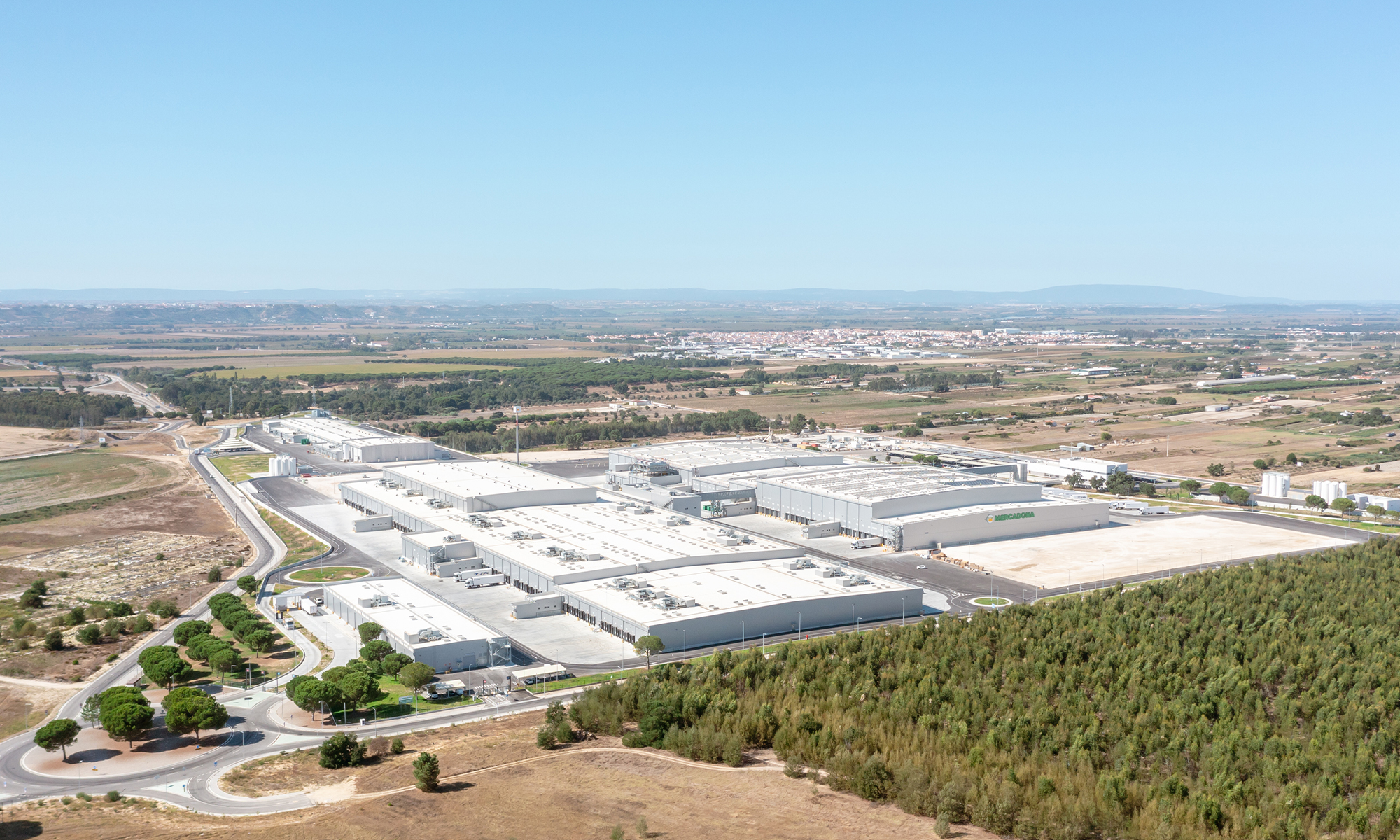 Foto aerea do Bloco Logistico da Mercadona em Almeirim