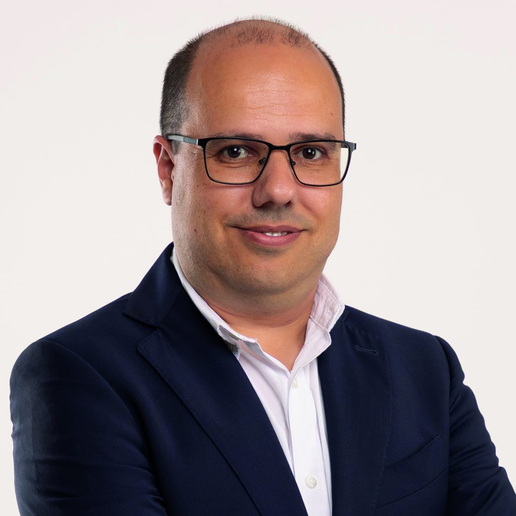 Meixomil Fernando Sousa 1 2