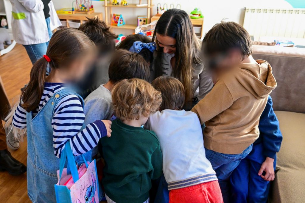 Rafaela Barbosa fechou ano levando patrocinadores em co-drive e entregando um cheque na ASAS 4 rafaela 1