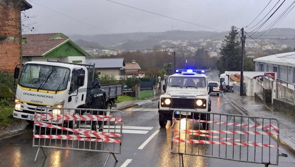 Proteção Civil de Paços de Ferreira interdita estradas em três freguesias 1 pacos