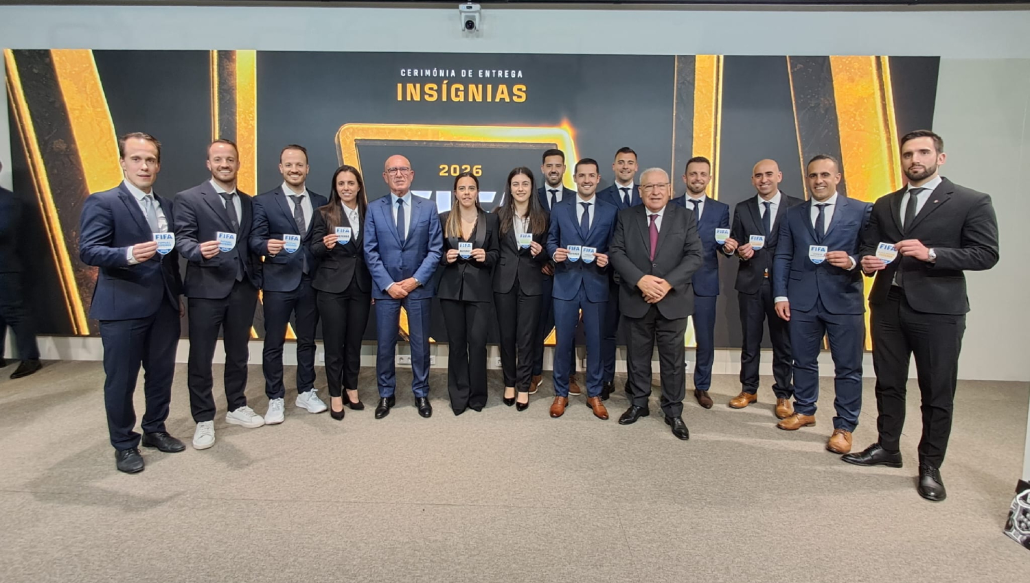 Árbitros da AF Porto Recebem Insígnias FIFA na Cidade do Futebol 3 Arbitros AF Porto 2