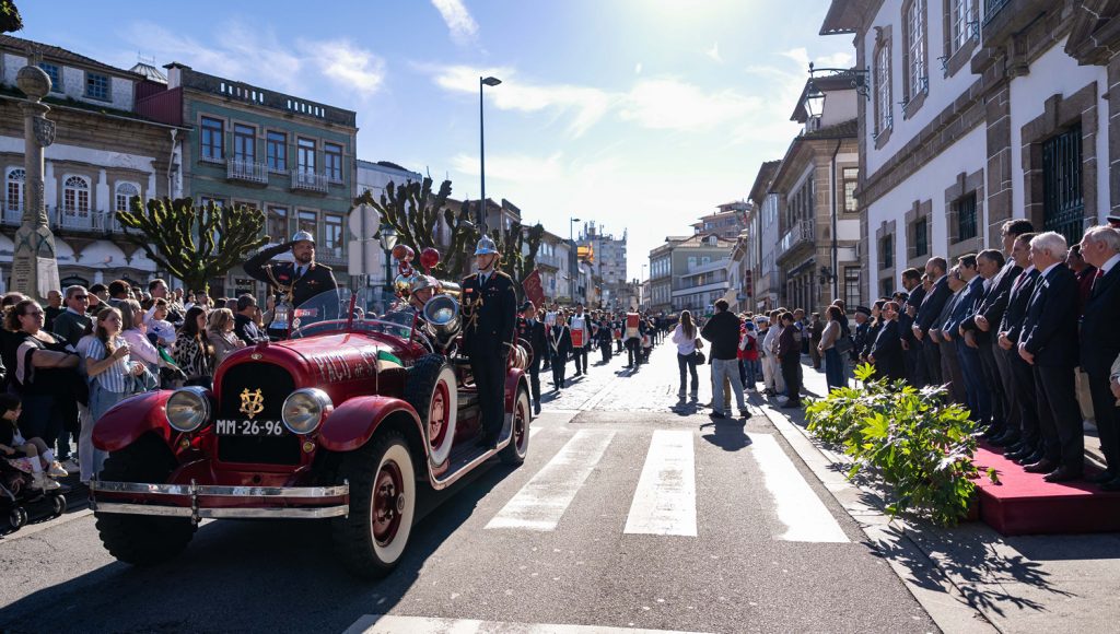 Penafiel assinalou o Dia Municipal do Bombeiro e homenageou operacionais das três corporações do concelho 5 Dia Municipal do bombeiro