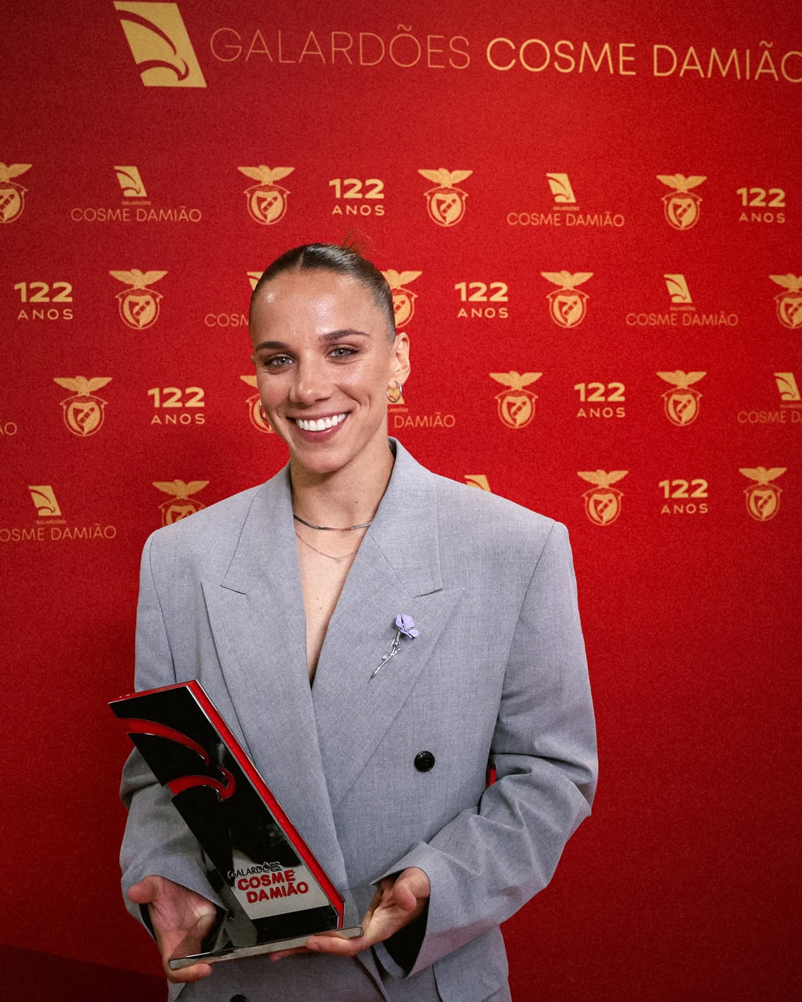Município de Paredes felicita Lúcia Alves coroada como «Futebolista do Ano» do SL Benfica 3 LuciaAlves 1