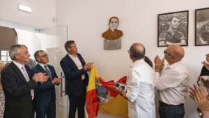 LoboRibeiro busto