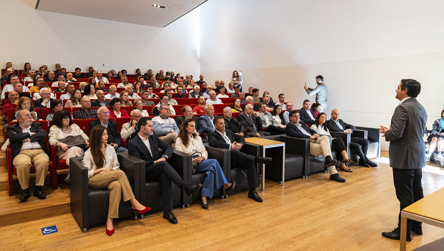 Penafiel reforça apoio ao associativismo com entrega de subsídios às instituições do concelho 3 Penafiel apoia associacoes