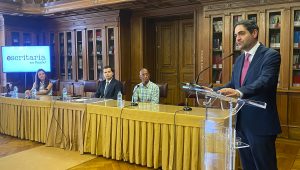 19.ª Escritaria apresentada na Assembleia da República para homenagear o escritor timorense Luís Cardoso 8 Escritaria26 AR