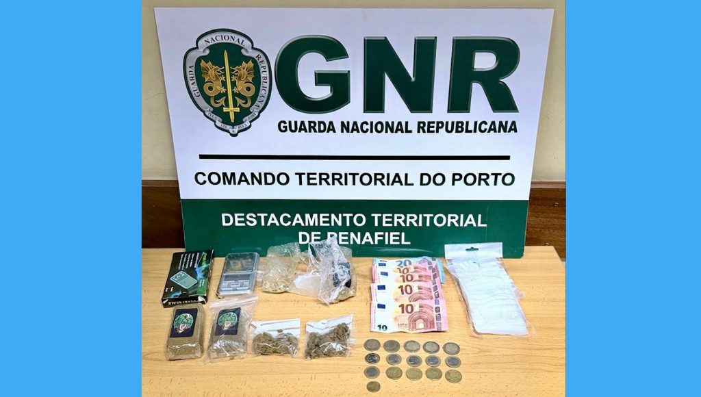 Duas mulheres detidas em flagrante com mais de 400 doses de haxixe 1 gnr