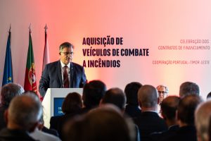 CCDR NORTE contratos aquisicao veiculos combate incendios 002