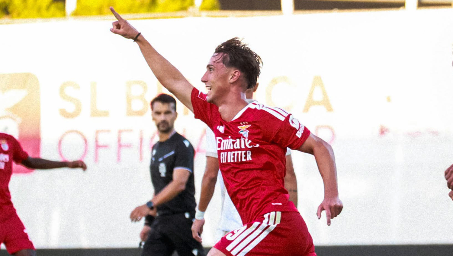 Tomás Soares estreia-se a marcar pelo Benfica B e garante empate frente ao Portimonense 3 TomasSoaresgoloEquipaB