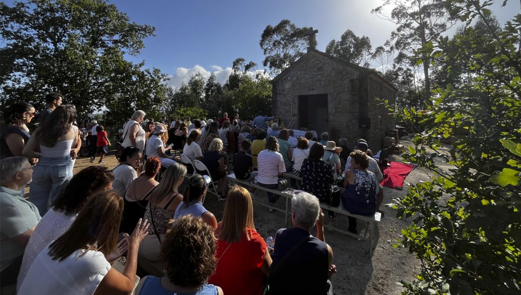 Centenas de fiéis na celebração de São Domingos em Ferreira 1 ferreira