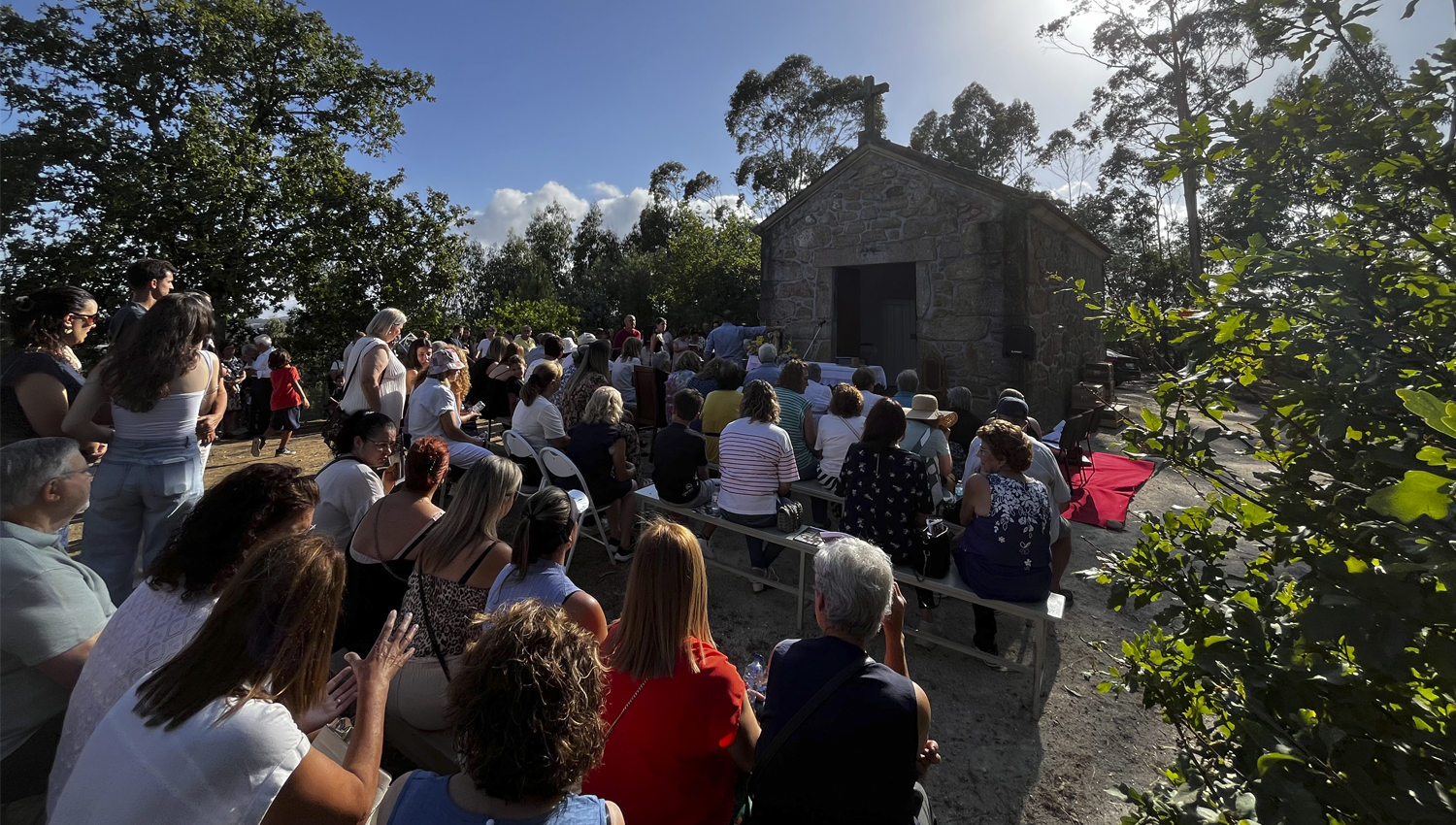 Centenas de fiéis na celebração de São Domingos em Ferreira 3 ferreira