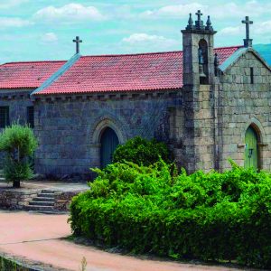 igreja entre os rios