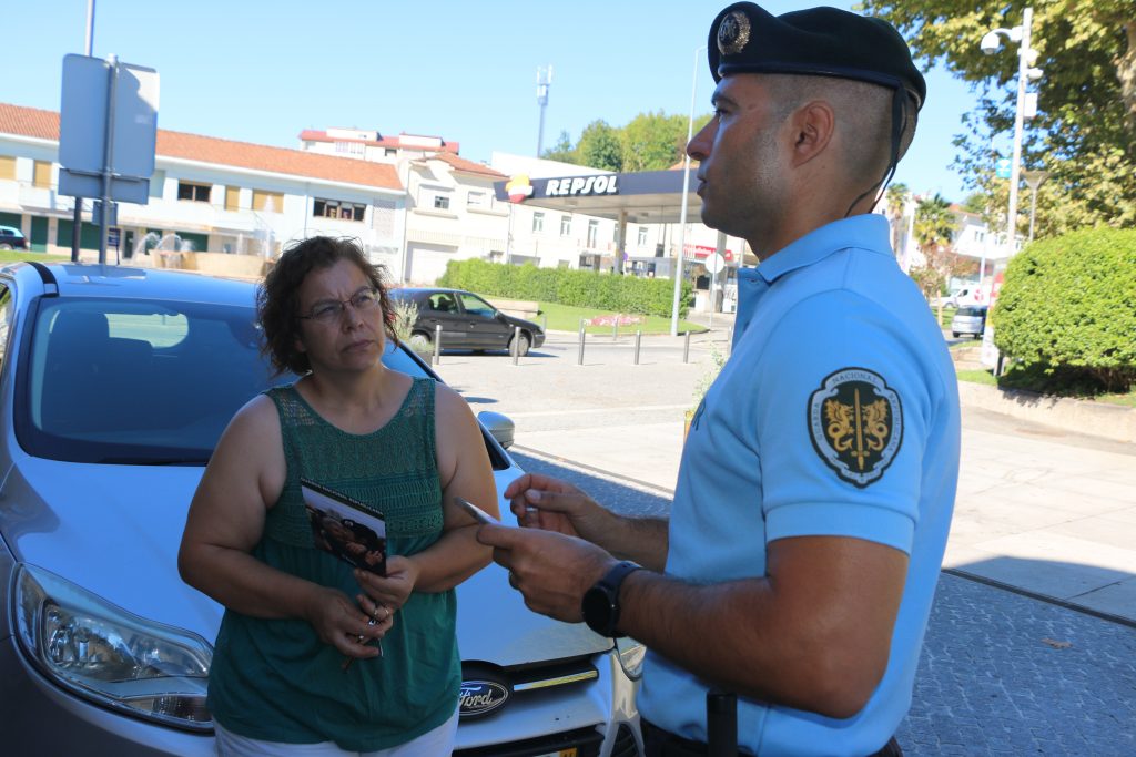 “Mais vale prevenir do que remediar”: GNR reforça sensibilização contra burlas no distrito do Porto 6 IMG 9119