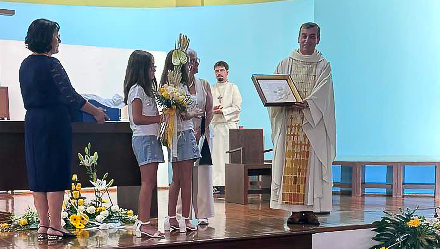 Celebração comunitária na Raimonda assinalou os 30 de paroquialidade do Padre Brito 3 PadreManuelBrito FINAL