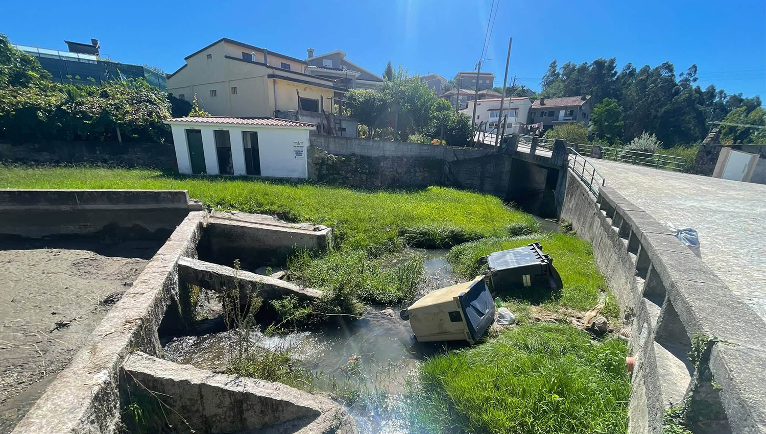 Identificados responsáveis por atos de vandalismo em Rio de Moinhos 3 RioMoinhos1