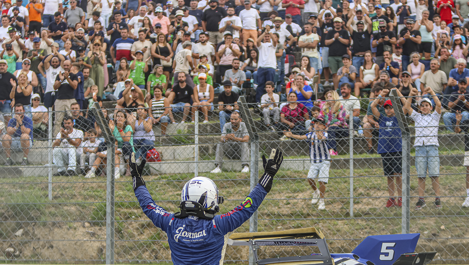 Sérgio Castro coroado campeão em Lousada na vitória de Fábio Machado 3 SergioCastro Lousada1